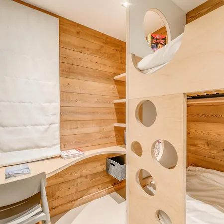 Apart-hotel 2100 B - 2 Pieces 4 Entierement Renove 3 Mae-3387 *