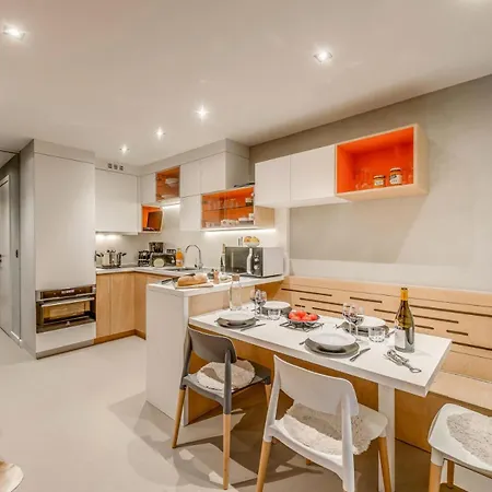 Apart-hotel 2100 B - 2 Pieces 4 Entierement Renove 3 Mae-3387