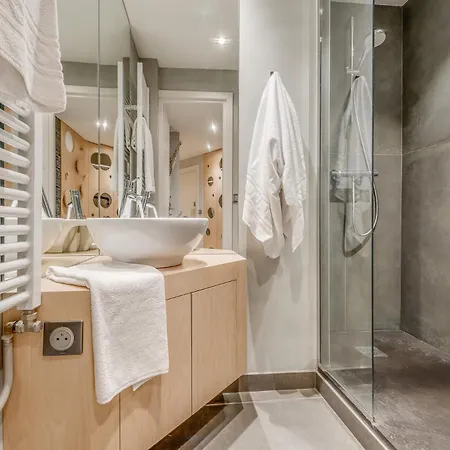 Apartament 2100 B - 2 Pieces 4 Entierement Renove 3 Mae-3387 Tignes